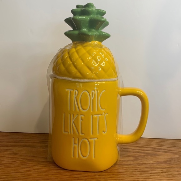 Rae Dunn Tropic Like It’s Hot Ceramic Mug with Topper - Picture 1 of 1